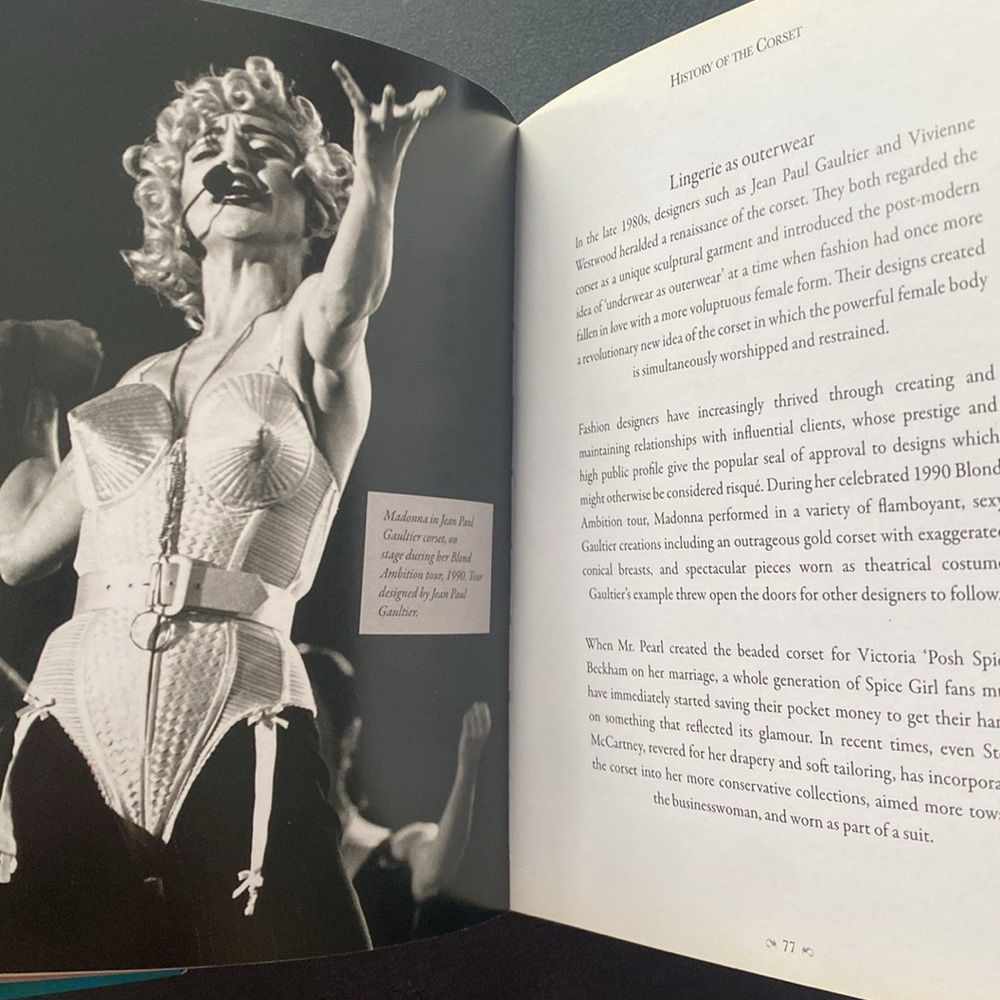 Book: Corsets A Modern Guide - Picture 5 of 7